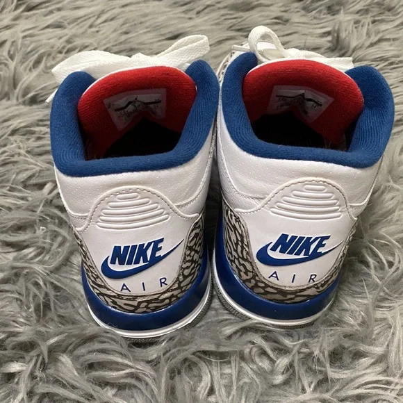 Jordan three retro true blue and red